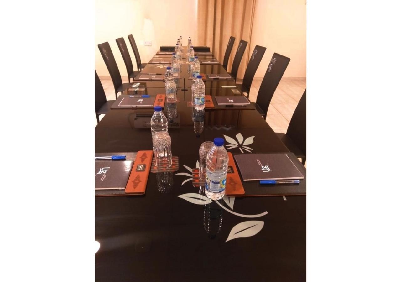 ניזווא Tanuf Residency Hotel מראה חיצוני תמונה
